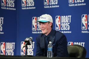 夺得队史夏联首冠!克尼佩尔:来到这就是为了冠军 我们做到了