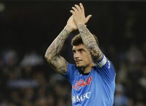 迪洛伦佐:新赛季我们将身披冠军徽章征战联赛,目标当然是捍卫它