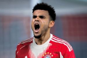 德天空:多面性是迪亚斯的一大优势,他的球风非常适合拜仁