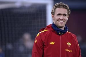 记者:罗马前锋索尔巴肯将转会加盟北西兰,两家俱乐部正交换文件