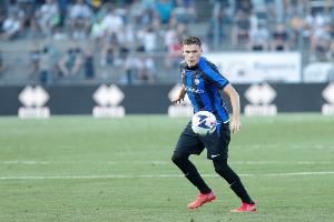 记者:目前唯一报价阿斯拉尼的意大利球队是萨索洛,但他也拒绝了