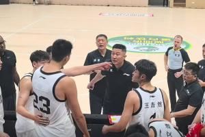 提出交易申请!媒体人:那次纷争可能让徐昕和杜锋很难再继续合作