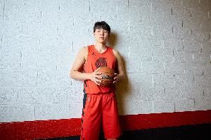 苏群:杨瀚森的到来让开拓者多卖了5个亿 我来写个告诉大家为什么