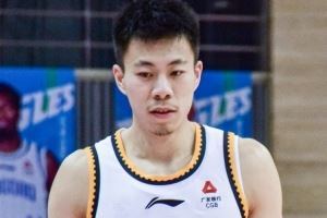 媒体人:张镇麟最后或留辽宁 徐昕在积极推进离队 上海运作内援