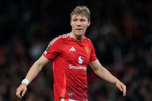 天空:那不勒斯仍在与曼联就霍伊伦进行谈判,球员本人愿意加盟