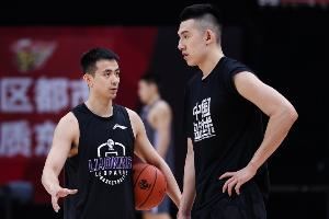 辽媒:断舍离重建主力框架 辽宁男篮明天会更好