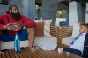 😲哈登:自己有一个6岁的儿子 名叫Jace 女友现在也怀孕了