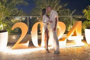  年长五岁的姐弟恋😍舍什科女友现场加油，两人已低调交往多年