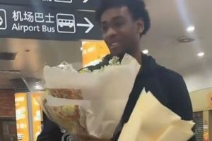  媒体人：山西外援格雷格·布朗因状态不佳 未达到球队要求 已离队