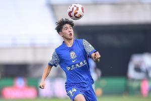  记者：刘诚宇和杨皓宇马不停蹄赶赴U22国足，参加熊猫杯