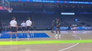  今天要防亚历山大？布朗尼赛前热身 连中三分！