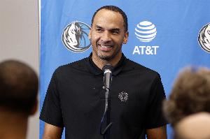  徐静雨：哈里森是老板背锅牛马 东契奇这种级别的交易他决定不了