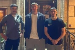  心系爱尔兰！埃文·弗格森在酒吧观战，见证球队神奇逆转匈牙利